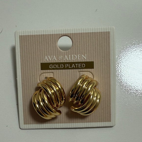 Ava & Aiden Radiant Gold Earrings - Picture 2 of 3